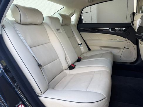 Used 2014 Hyundai Equus Ultimate image 25
