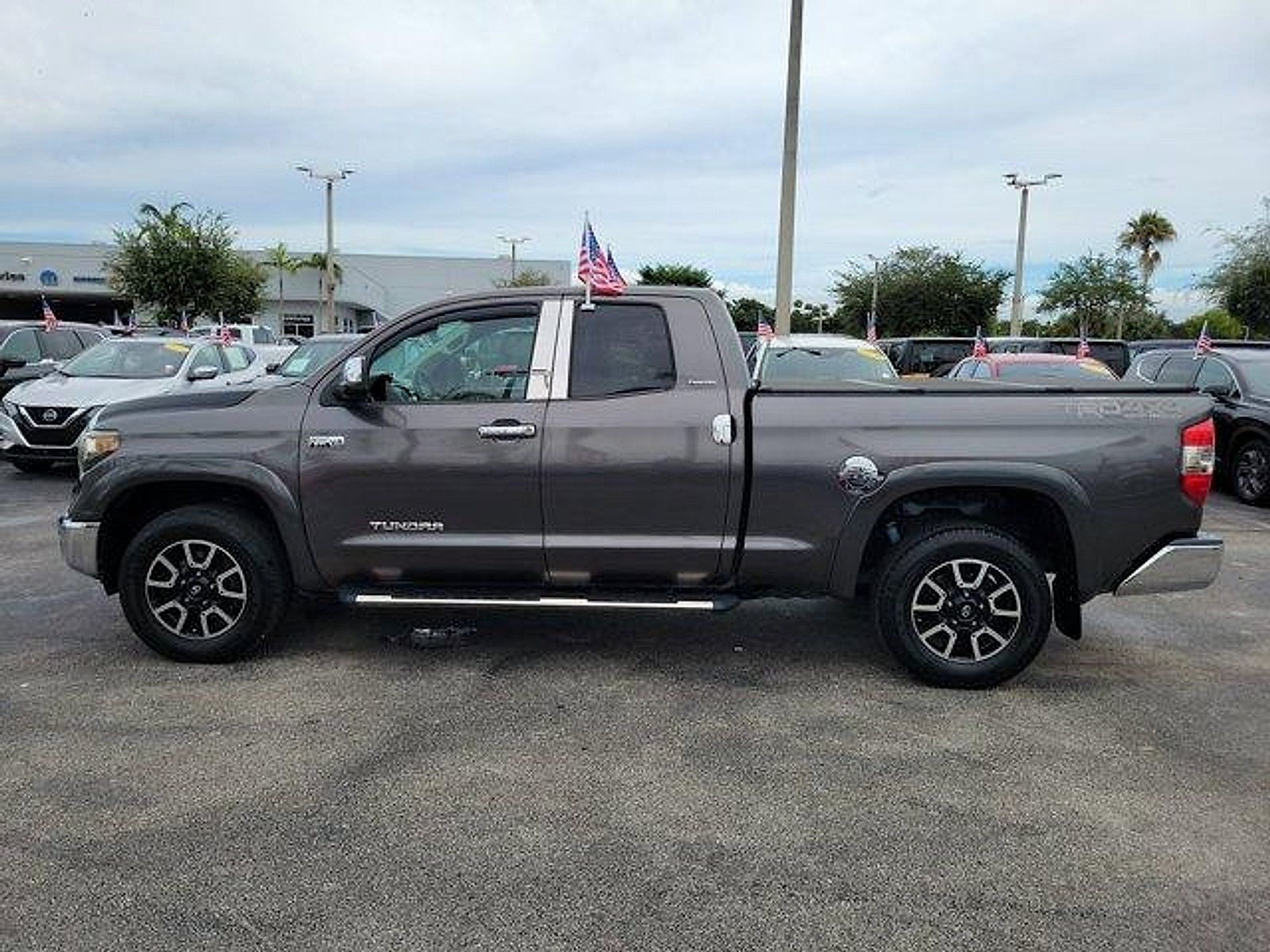 Used 2014 Toyota Tundra Limited w/ TRD Off Road Package AWD/4WD image 4