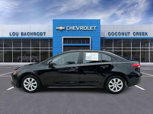 Used 2023 Toyota Corolla LE FWD image 5