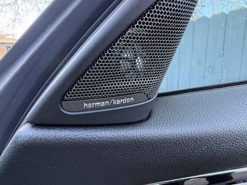 Used 2017 BMW M4 image 21