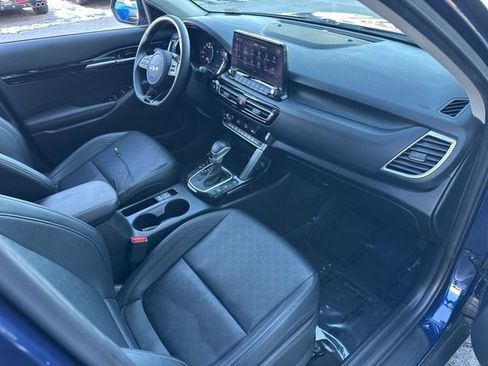 Used 2023 Kia Seltos SX image 34