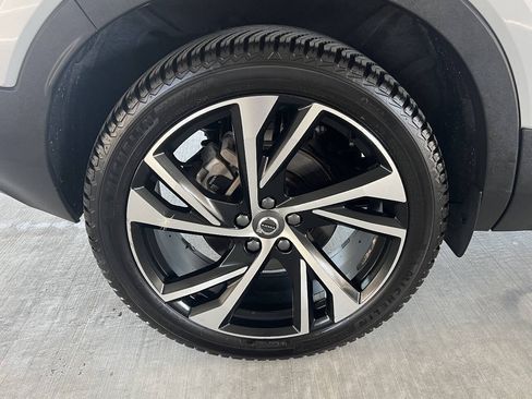 Used 2021 Volvo XC40 T5 R-Design w/ Advanced Package AWD/4WD image 33