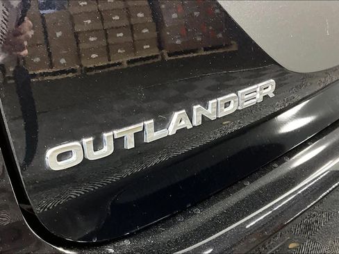 Used 2023 Mitsubishi Outlander SEL image 31