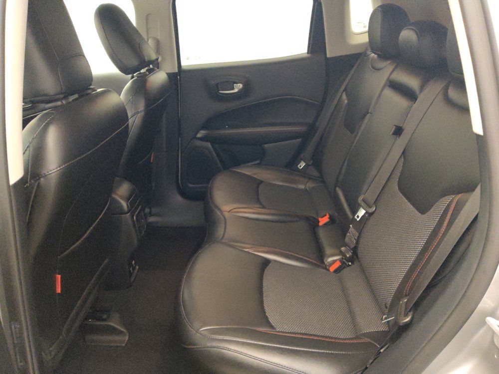 Used 2020 Jeep Compass Trailhawk AWD/4WD image 17