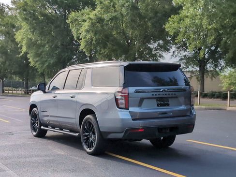 Used 2021 Chevrolet Suburban Z71 w/ Z71 Signature Package AWD/4WD image 3