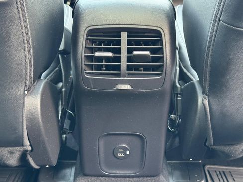 Used 2022 Ford Escape Titanium w/ Class II Trailer Tow Package image 16