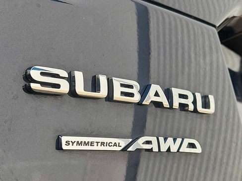 Used 2025 Subaru Outback Limited AWD/4WD image 30