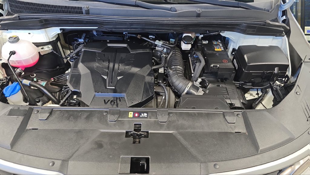 Certified 2023 Kia Carnival EX FWD image 27