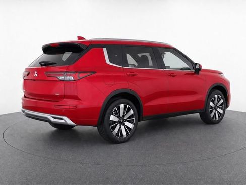 Used 2025 Mitsubishi Outlander SEL FWD image 7