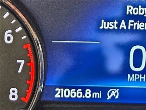 Used 2020 Ford Explorer XLT w/ Equipment Group 202A RWD image 9