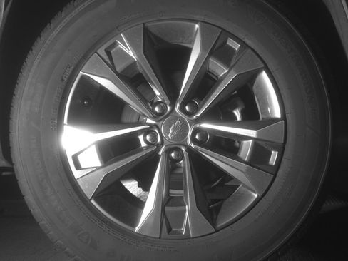 Used 2025 Chevrolet Equinox LT image 15