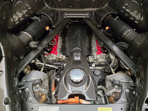 Used 2022 Ferrari SF90 Stradale AWD/4WD image 20