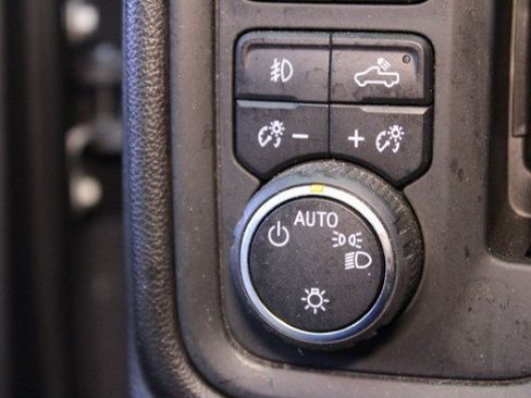 Used 2021 Chevrolet Silverado 1500 Custom Trail Boss w/ LPO, Dark Essentials Package image 16