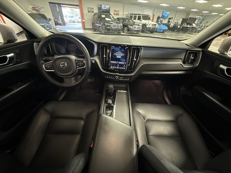 Used 2023 Volvo XC60 B5 Core AWD/4WD image 22
