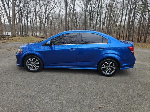 Used 2020 Chevrolet Sonic LT w/ Convenience Package image 10