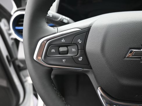 New 2026 Chevrolet Trax LT w/ Driver Confidence Package FWD image 12