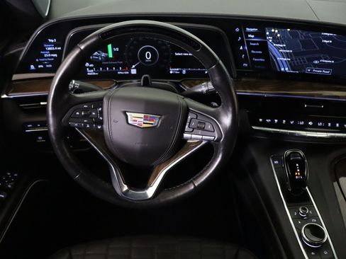 Used 2023 Cadillac Escalade ESV Sport Platinum AWD/4WD image 18