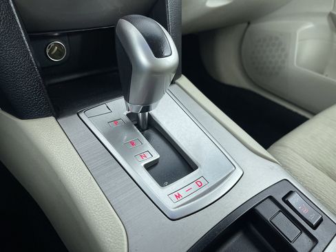 Used 2011 Subaru Outback 2.5i Premium w/ All-Weather Pkg image 20