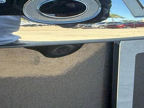 Used 2016 Chrysler Town & Country Touring w/ Driver Convenience Group image 37