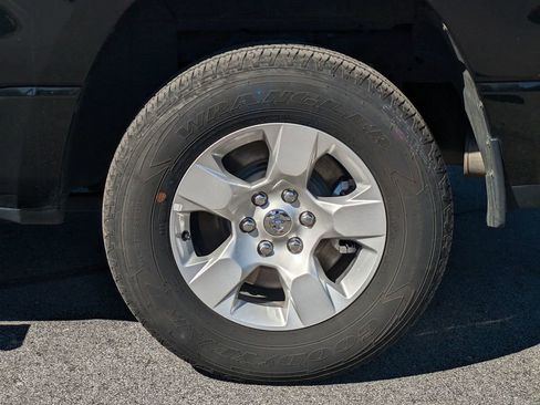 Used 2022 RAM 1500 Big Horn image 12