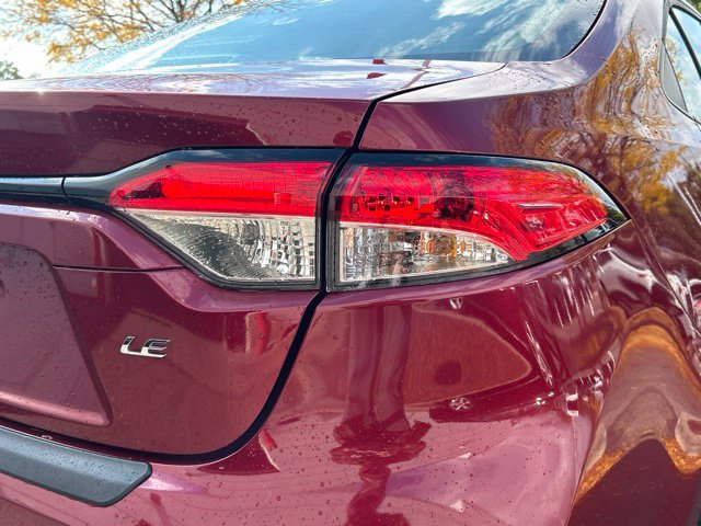 Used 2024 Toyota Corolla LE w/ LE Convenience Package FWD image 11