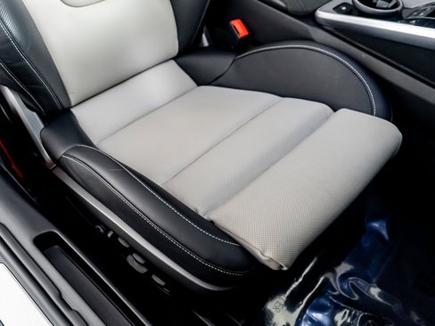 Used 2022 Porsche 911 Turbo image 30