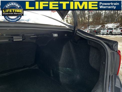 Used 2023 Chevrolet Malibu LT image 12