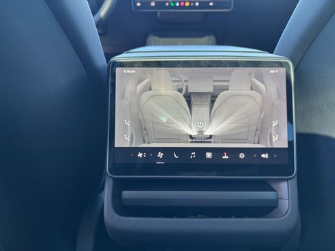 Used 2025 Tesla Model 3 image 19