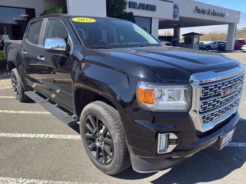 Used 2022 GMC Canyon Denali w/ Denali Black Edition Package image 27