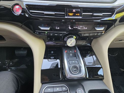 Certified 2023 Acura MDX FWD w/ Technology Package image 41