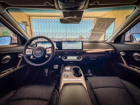 Used 2023 Genesis GV60 Performance image 24