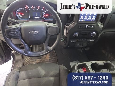 Used 2023 Chevrolet Silverado 1500 Custom Trail Boss w/ LPO, Dark Essentials Package image 10