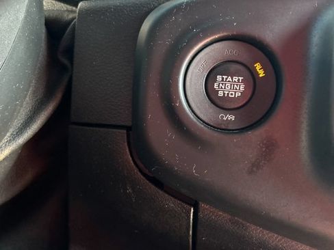 Used 2018 Jeep Wrangler Unlimited Sport S AWD/4WD image 59