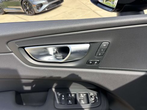 Used 2026 Volvo XC60 B5 Plus w/ Protection Package Premier AWD/4WD image 12
