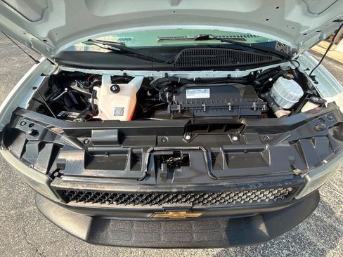 Used 2019 Chevrolet Express 2500 w/ Driver Convenience Package RWD image 34