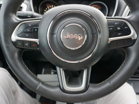 Used 2021 Jeep Compass Latitude FWD image 18