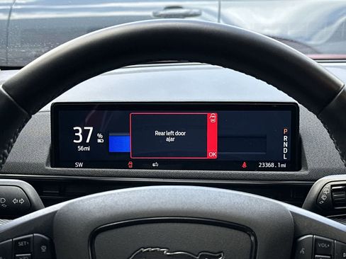 Used 2022 Ford Mustang Mach-E Select image 24