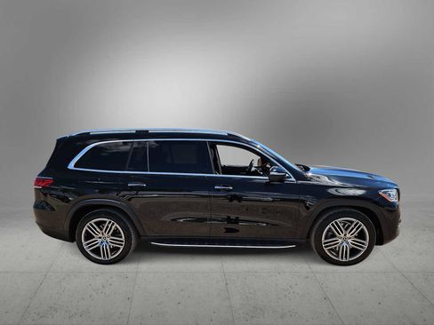 Used 2022 Mercedes-Benz GLS 450 4MATIC image 9