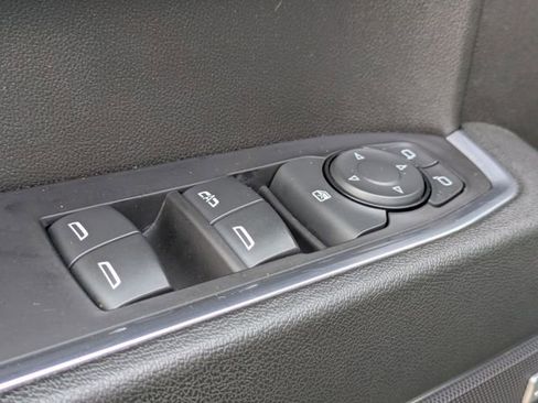 Used 2023 Chevrolet Silverado 1500 LT Trail Boss w/ Convenience Package II image 11