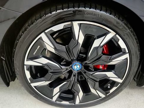 Used 2024 BMW i5 eDrive40i w/ M Sport Package RWD image 79