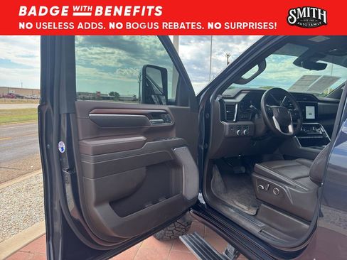 Used 2024 GMC Sierra 2500 Denali w/ Denali Reserve Package image 12