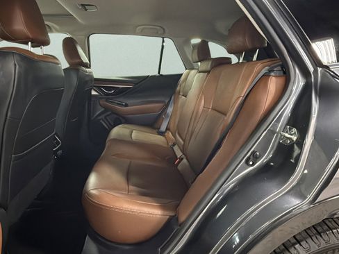 Used 2020 Subaru Outback Touring image 32