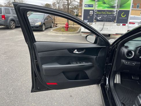 Used 2022 Kia Forte GT-Line w/ GT-Line Premium Package image 25