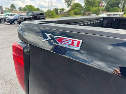 Used 2020 GMC Sierra 1500 SLT w/ SLT Premium Plus Package AWD/4WD image 12