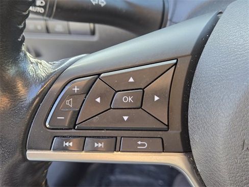 Used 2023 Nissan Sentra SV image 21