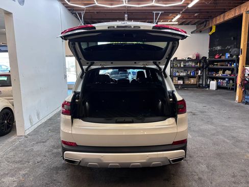 Used 2019 BMW X5 xDrive40i w/ Convenience Package AWD/4WD image 24