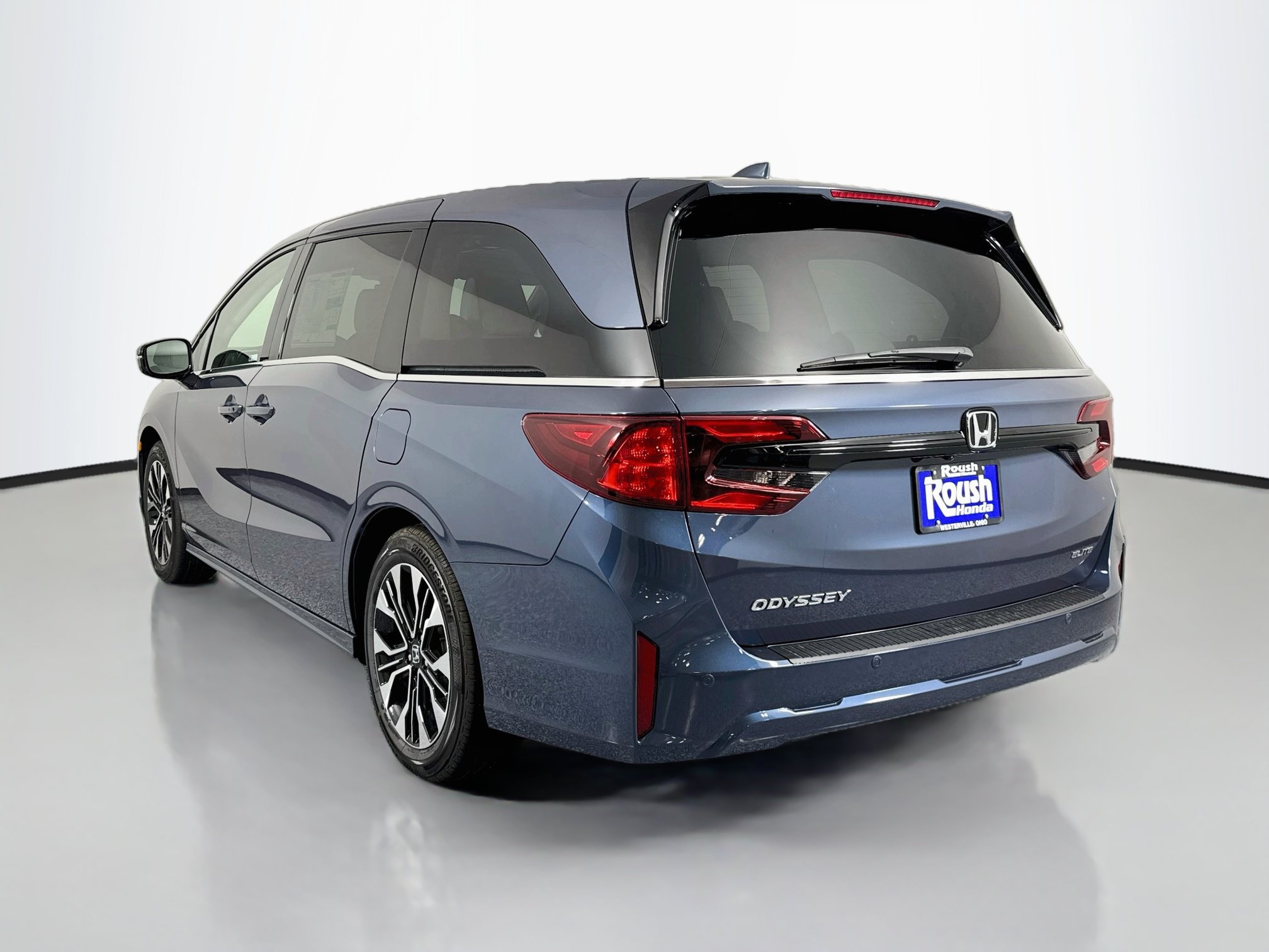 New 2027 Honda Odyssey Elite image 7