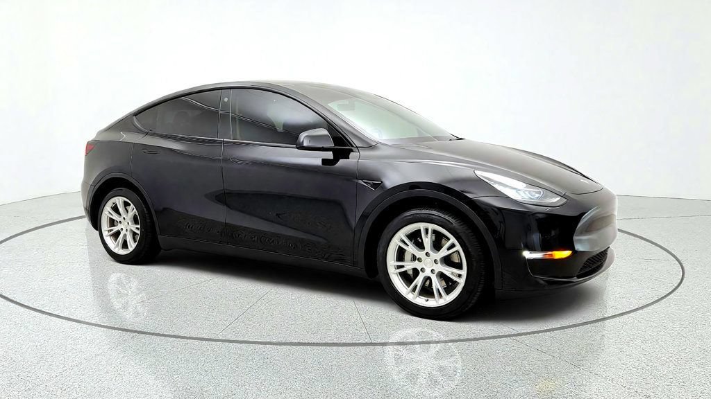 Used 2021 Tesla Model Y Long Range AWD/4WD image 3
