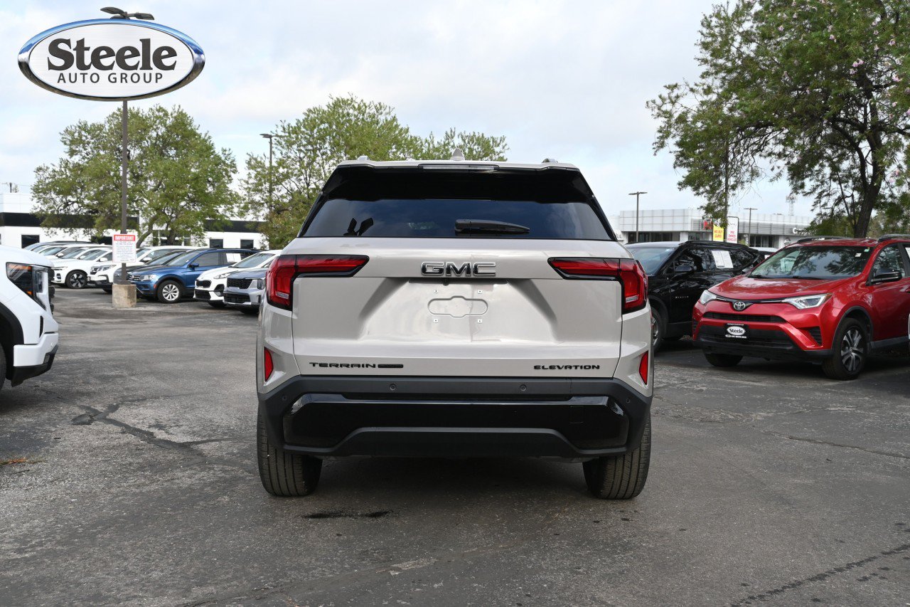 New 2027 GMC Terrain Elevation w/ Elevation Premium Package AWD/4WD image 6