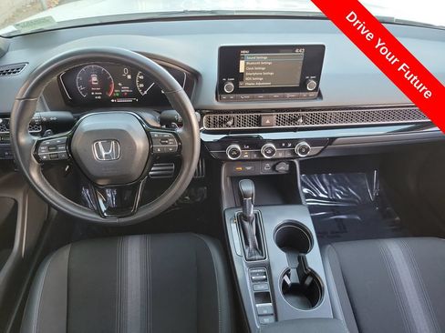 Used 2023 Honda Civic Sport image 4
